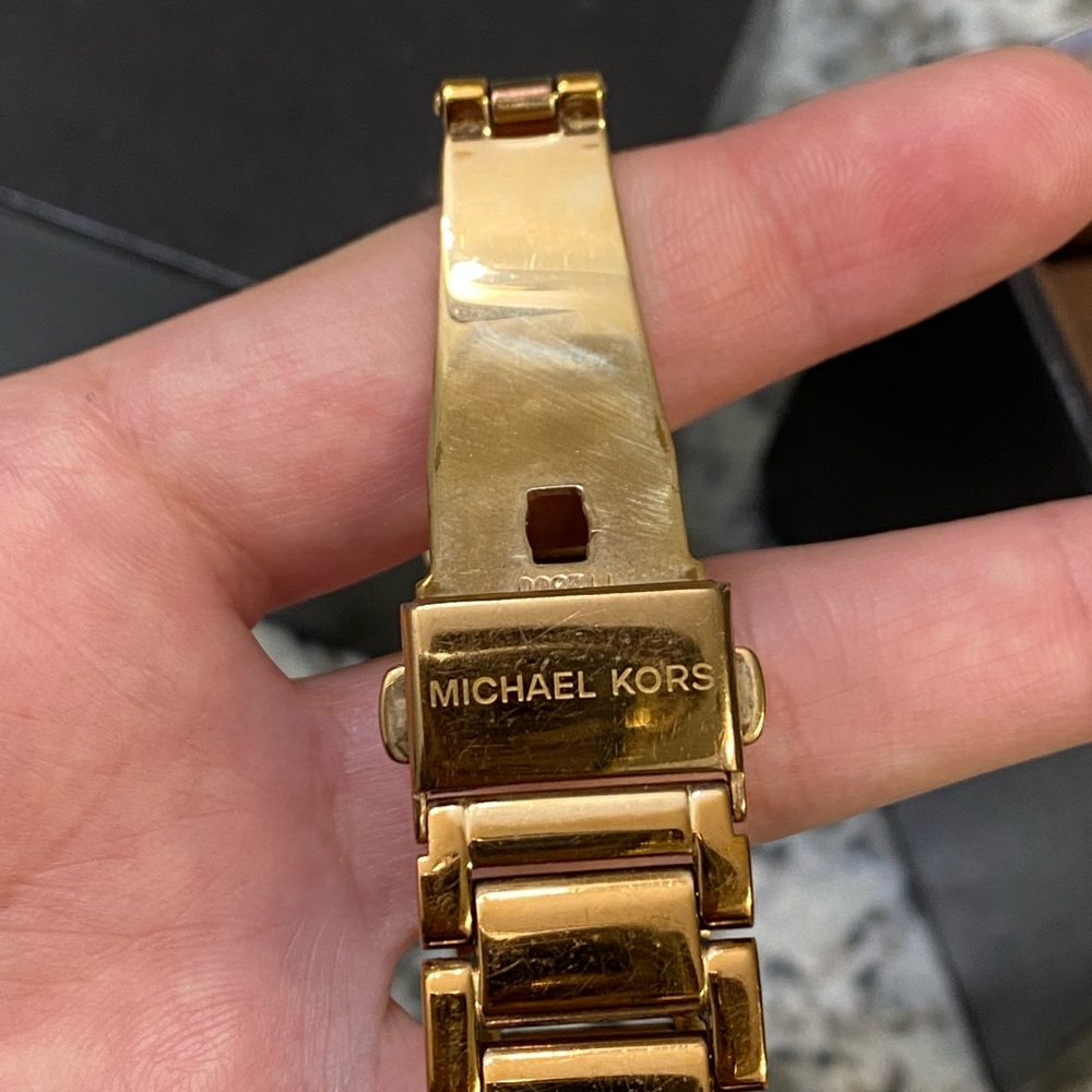 Mk Watch - image 6